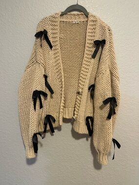 Urban Daisy Chunky Knit Cardigan w Black Ribbon Bows Cream Oversized Sweater M/L